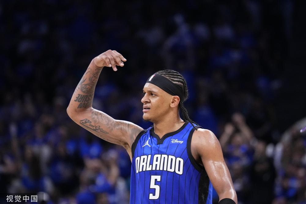 他不仅在乎 他不仅在乎