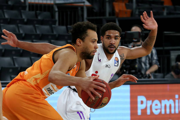 的球迷和商 的球迷和商